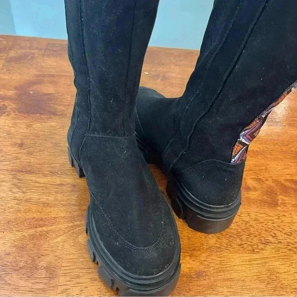 New Farm Rio Anthropologie tall black suede lug sole boots embroidered back sz 7 - Picture 2 of 13